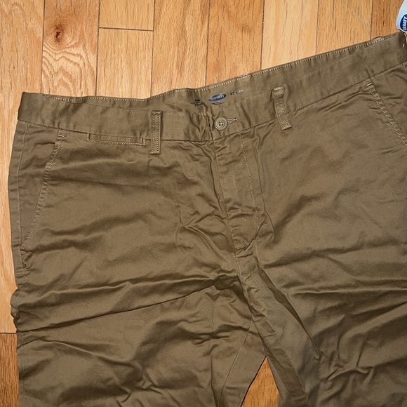 Men's Olive Pants - Picture 1 of 3